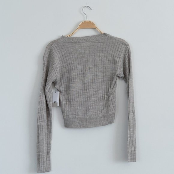 BP. Womens Reagan Rib Crop Sweater Heather Gray Size Medium - Picture 3 of 3
